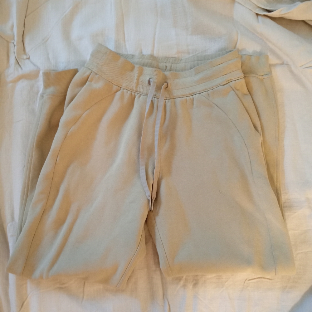 Lululemon joggers